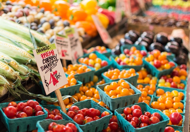 Des tomates cerrises à vendre