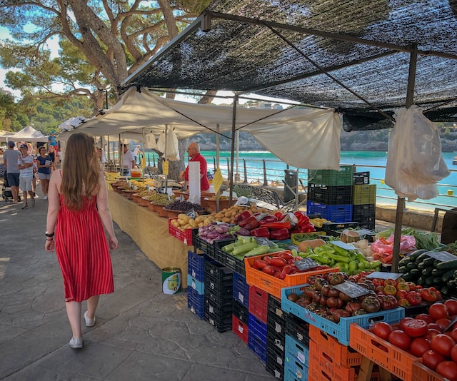 Le marché au bord de l'eau