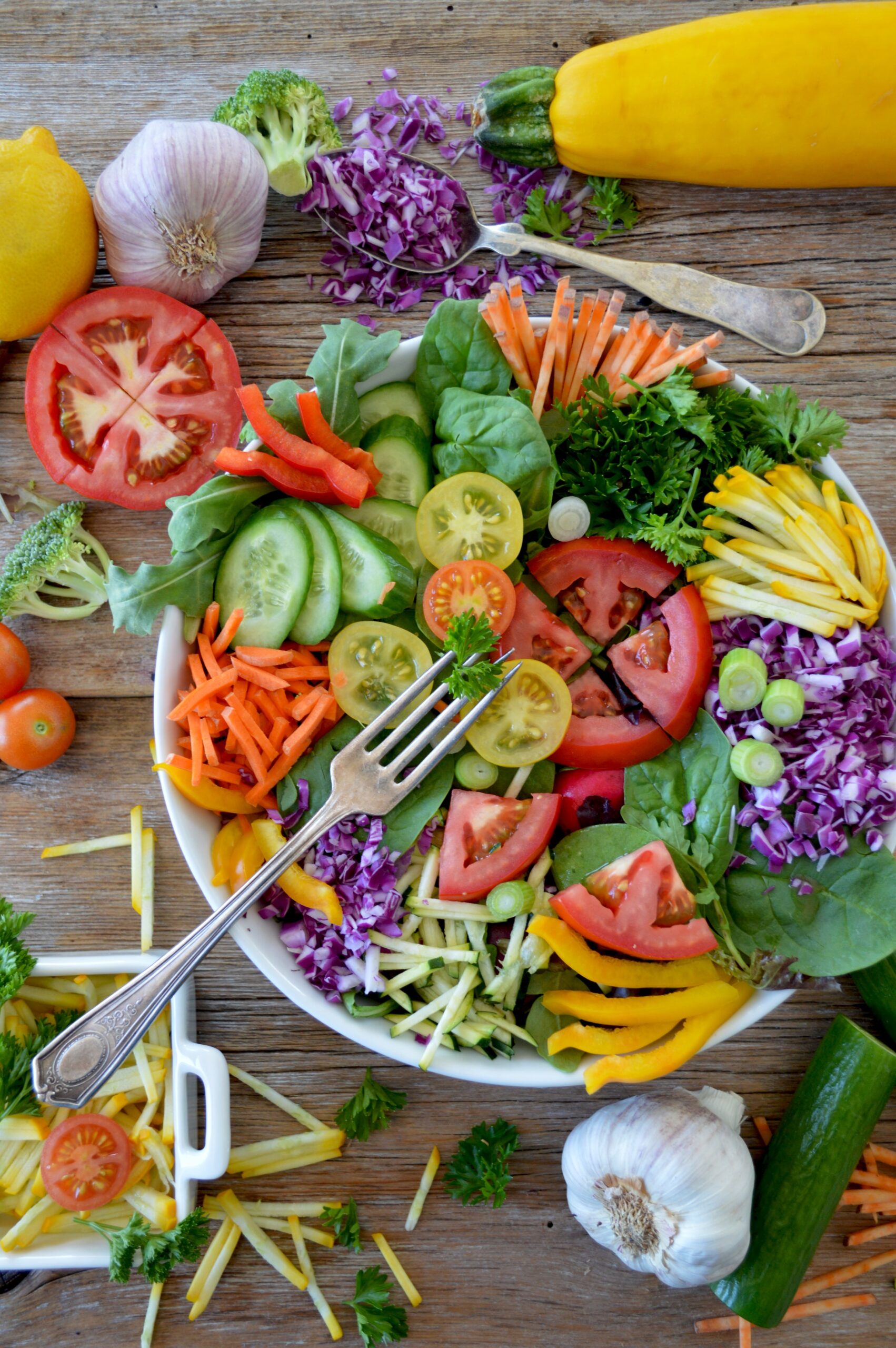 Des légumes dans une salade